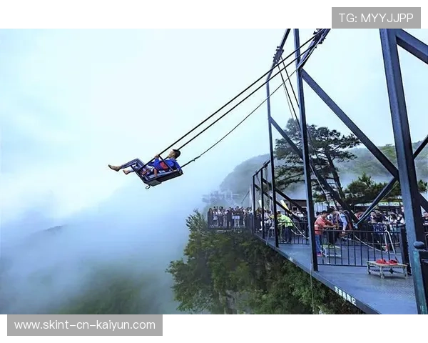 海边高空秋千体验,感受心跳加速的极致快感,高空荡秋千哪里有