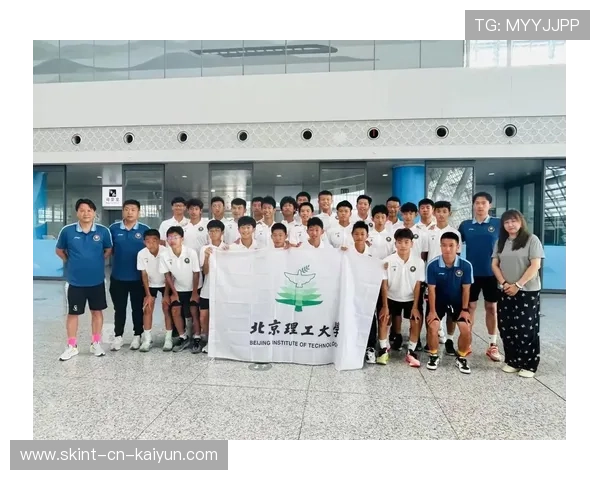 足球联赛完善俱乐部青训学员学业保障与时间协调，足球青训营